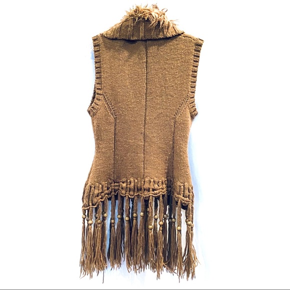 Tan sweater vest w/faux fur trim and beaded fringe - Picture 3 of 10
